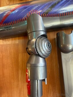 Dyson V10 Extra Bezdrátový vysavač záruka - 2