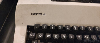 Psací stroj Consul - 2