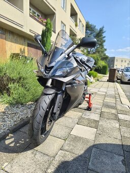 Yamaha YZF-R125 - 2