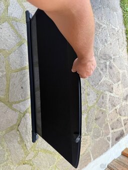Roleta kufru Škoda karoq , chybí jeden zobáček - 2