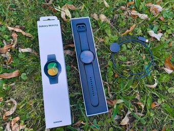 Samsung galaxy watch5 40mm - grafitové - 2