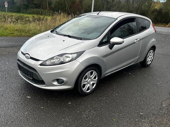 Ford Fiesta 1.2i, r.2009,serviska, STK, klimatizace, 2.maj. - 2