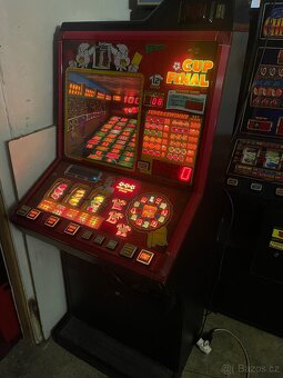 Výherní automat final cup /fotbal/ - 2