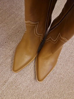 Vysoké kozačky - 2