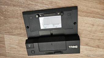 Dokovací stanice včetně napájecího zdroje - 2