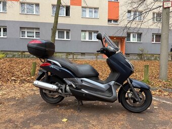 Yamaha Xmax 125i, cz doklady - 2