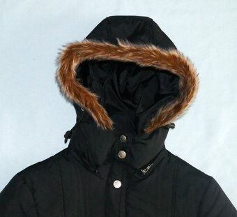 Černá zimní dlouhá prošívaná bunda, vel. 38, zn. Superstar - 2