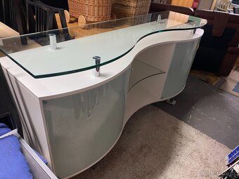 LUXUSNÍ KOMODA BÍLÝ LESK /SKLO 183x53x94 cm - 2