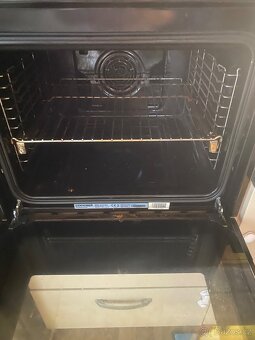 Vestavěná trouba concept - 2