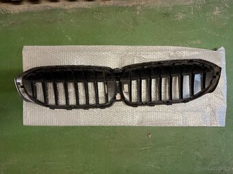 Přední maska/ledvinky BMW 3 G20/G21 - 2