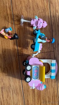 Prodám Lego Friends 42643 - 2