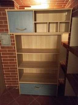 Skříň, knihovna, - 2