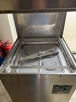 Průchozí myčka REDFOX - 2