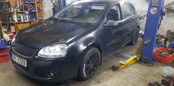 Golf 5 - 2