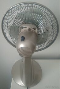 Ventilátor stolní použitý funkční (průměr 30cm výška 45) - 2