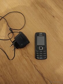 Tlacitkovy telefon - 2
