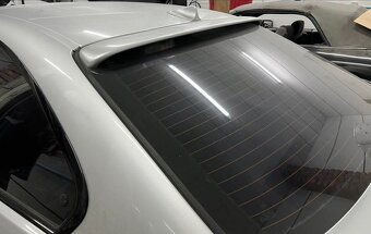 Střešní spoiler na BMW e46 Coupe - 2