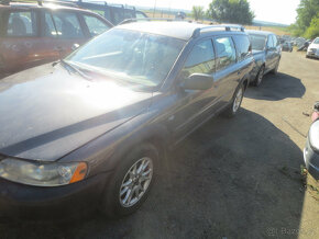 VOLVO XC 70 ROK 2006 2.4D 120 KW D5244T Díly - 2