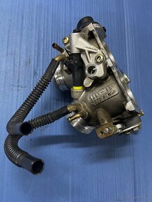 Klapky sání motoru Aprilia RSV1000R Factory - 2