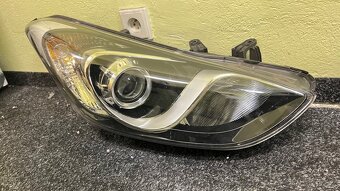 Pravé přední světlo Hyundai i30 - 2