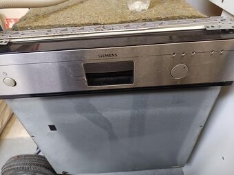 Prodám kvalitní a plně funkční myčku Siemens za 999,- - 2