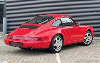 Porsche 911 Carrera 4 - 2