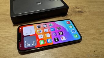 Apple iPhone 13 Pro 128GB, příslušenství, 8800Kč - 2