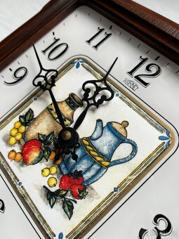 Nástěnné hodiny - 2