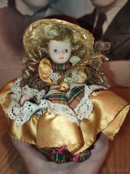 Panenka ,krabička - 2