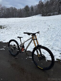 Commencal Supreme V5 - 2