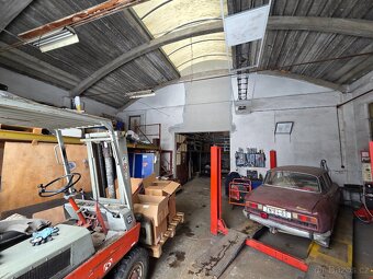 Skladovací prostor - garáž - autodílna - 2