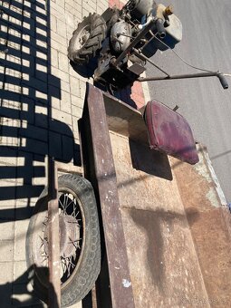 Malotraktor domácí výroby - 2