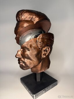 Terminátor Arnold Schwarzenegger 30cm - 2