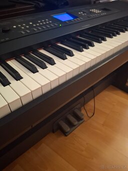 Yamaha DGX 650 - 2