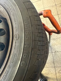 205/65R16 C. - 2