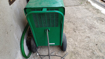 Odlehčovací vysoušeč Ebac limitem na 300m3, 230V, 1500W - 2
