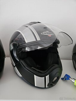 Helmy na motorku - 2