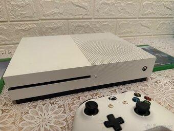 Xbox One s - 2