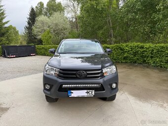 TOYOTA HILUX 2.4 D4D WEBASTO 1.Majitel DPH - 2