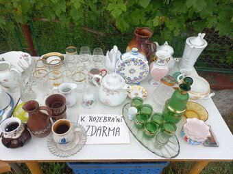 Porcelán zdarma k rozebrání - 2