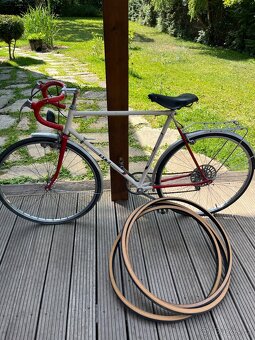 Retro silniční kolo ESKA + 3 dobové pláště – vše originál - 2
