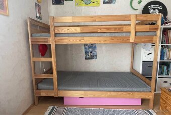 Dvoupatrová Postel 90/200 masiv s matrace - 2