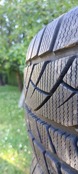 Pneu 225/45 R17 - 2