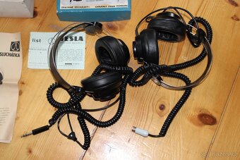 POZOR 2 X TESLA ARF 310 - SLUCHÁTKA - 2