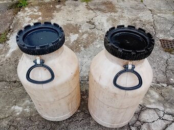 plastové barely 50 litrů - 2