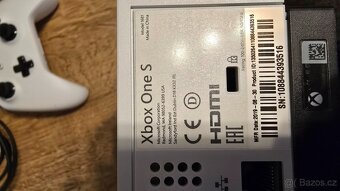Xbox One S - 2
