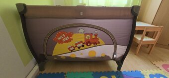 Přenosná skládací dětská postýlka - 2