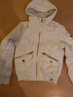 Bila perovy bunda prosivana bomber zimni 36 - 2