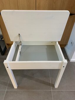 Dětský stůl IKEA s úložným prostorem - 2