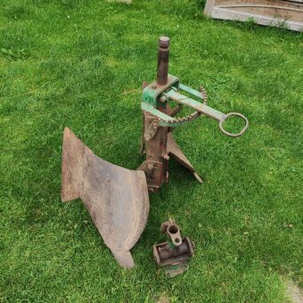 Pluh obracák + nastavovací těleso k PF-62 nebo  Holder - 2